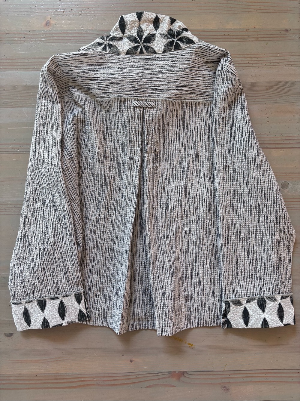 Habitat - Fine Lines Luna Jacket - Size: Large - Willow - Picture 6 of 11
